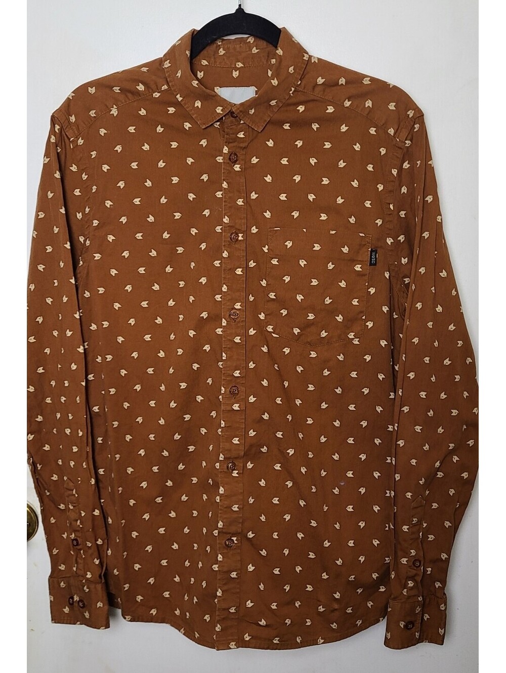 WeSC Mens Medium Fish Print Button Up Shirt Brown Cotton Slim Fit Long Sleeve M